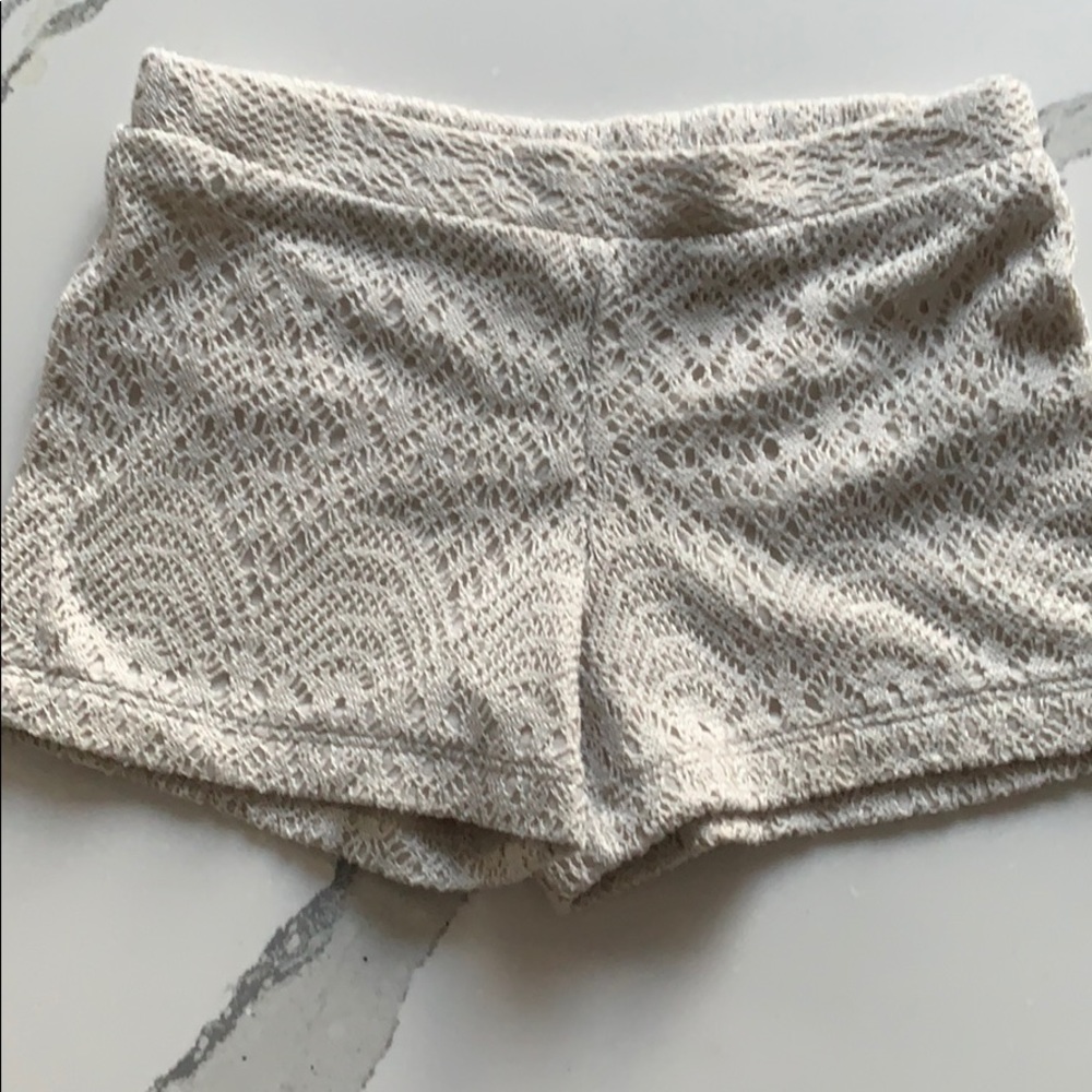 Cream lace shorts size 5